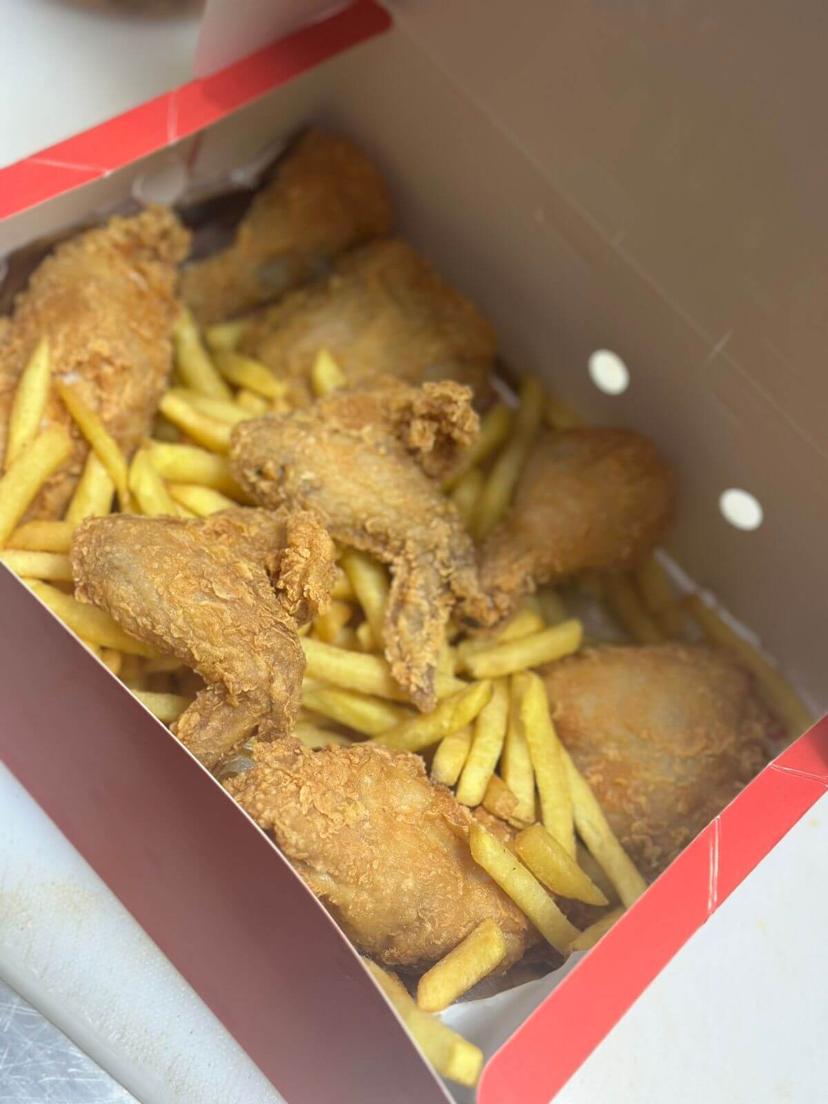 كرتون بروست وجبتين 2 وجبة مع طباعة الشعار