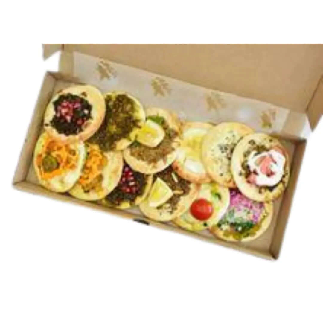 Box Backwaren Druck nach Maß 20×10×4.5 cm
Süßwaren
Diese Versandverpackung eignet sich für E-Commerce, Lieferung und Produktversand. Sie kann mit Logo, passender Kartonstärke und individuellen Abmessungen hergestellt werden.