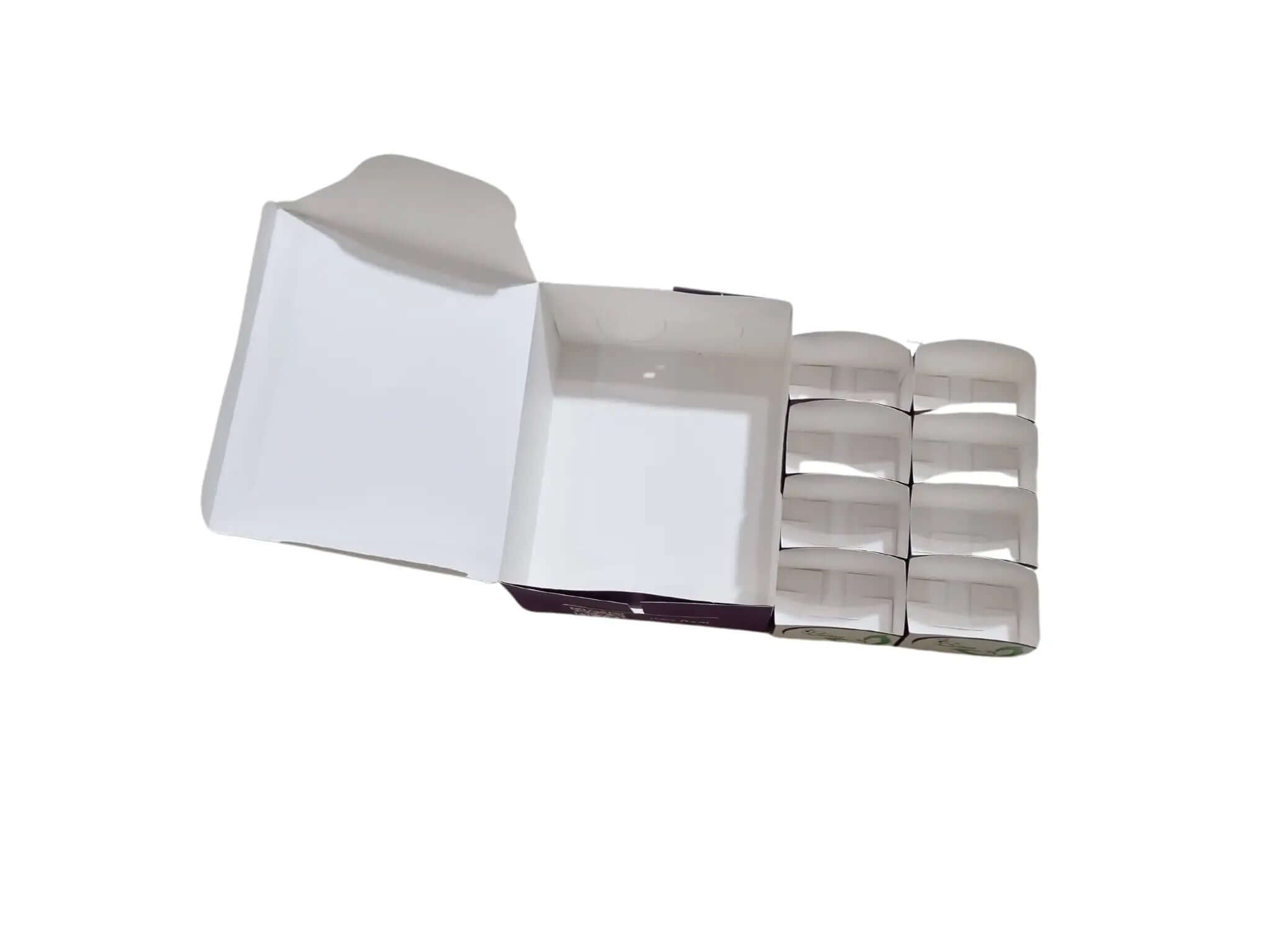 Boîte de rassemblement avec 8 boîtes de 10x6x6 cm chacune
Les boîtes conviennent pour les hamburgers, les brioches et autres
Impression avec le logo et le design du client
La boîte est munie d'un revêtement ciré extérieur pour la durabilité (peut être supprimé à la demande du client)