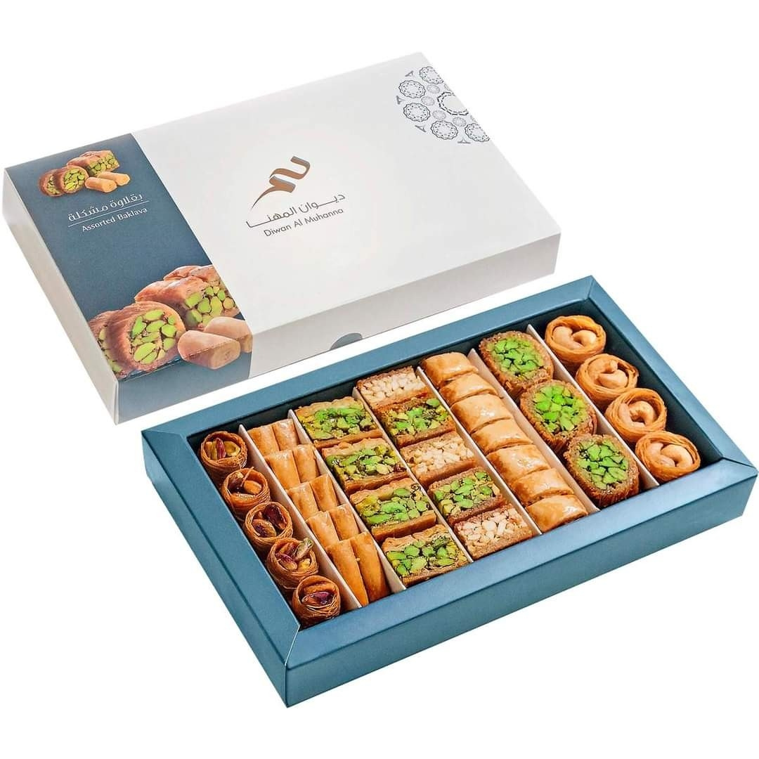 custom printed 30×15×5 cm box for sweets and other usages