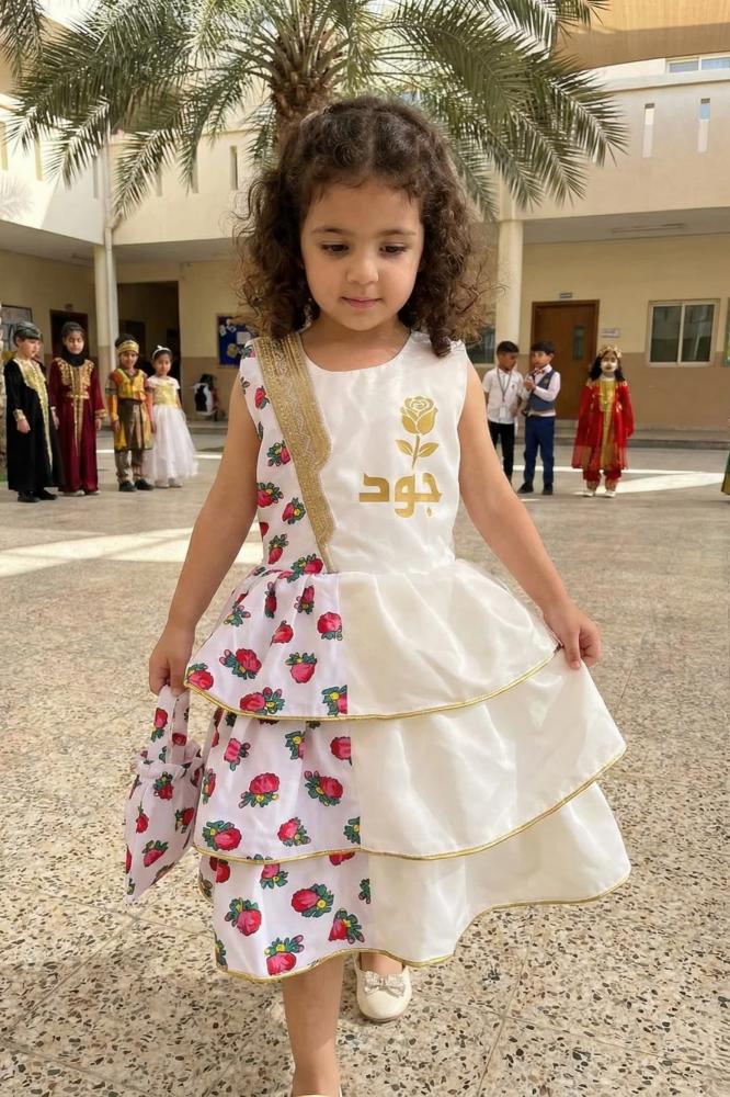 Girls' white and pink shalky dress with a traditional design for Ramadan and Gergean — product image 1