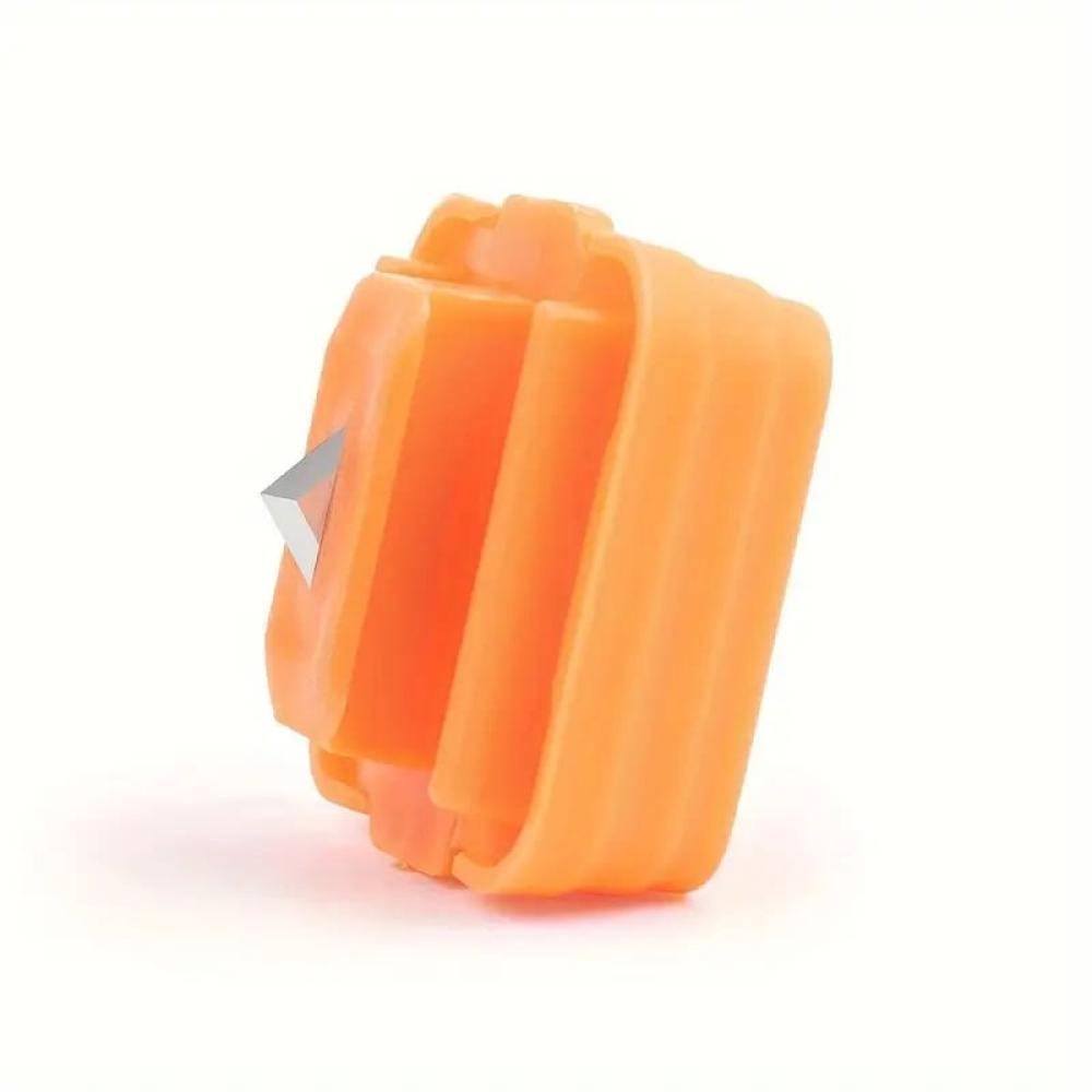 Paper cutting blade - safe and easy to use — product image 1