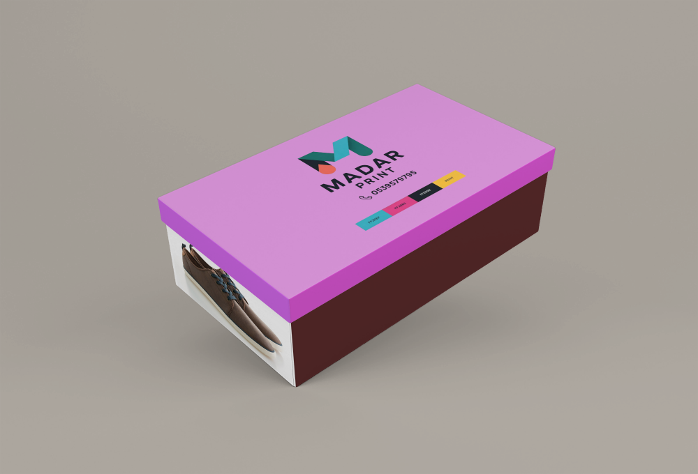 Stylish shoe Box mit pink Deckel und dark braun base, featuring Madar Druck Branding.