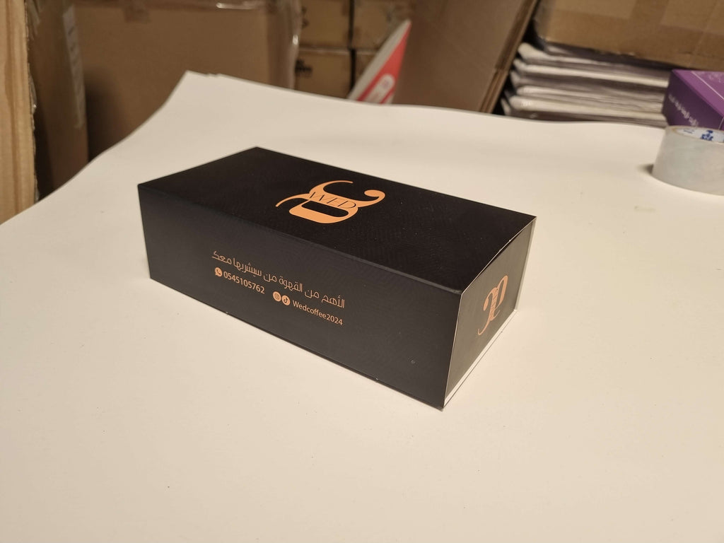SchiebeBox Donuts Kuchen
außen (Cellophan)
Abmessungen 20×9.5×5.5
