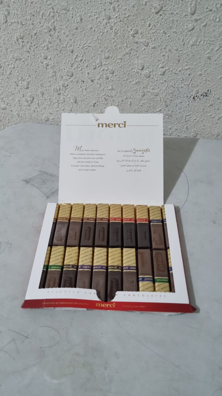 Premium 20 Bar Chocolate Packaging Box with Custom Embossed Printing