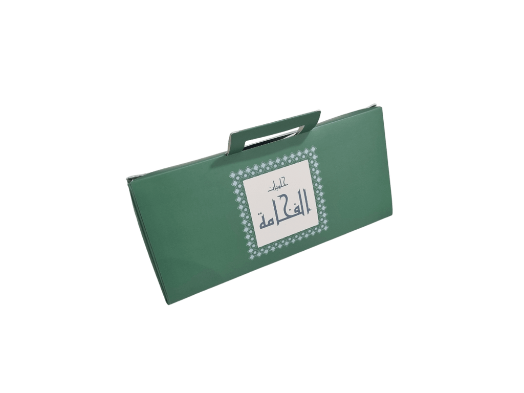 كرتون مثلث الشكل مع الطباعة