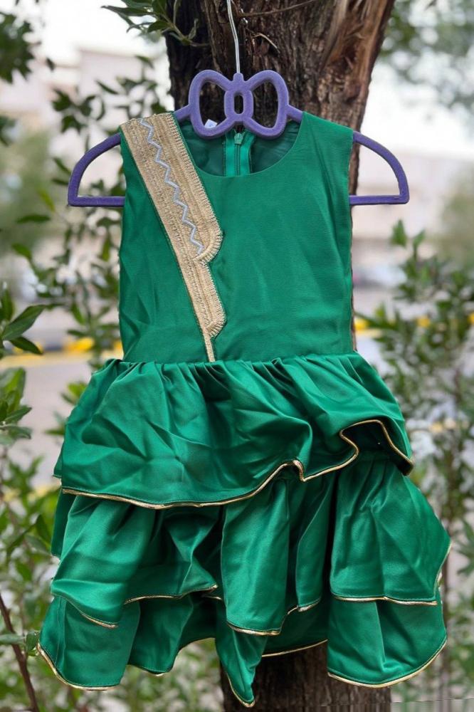 Children's green layered dress decorated with beige patriotic foundation day — product image 6