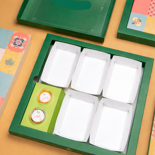 Green boxfor graperoll